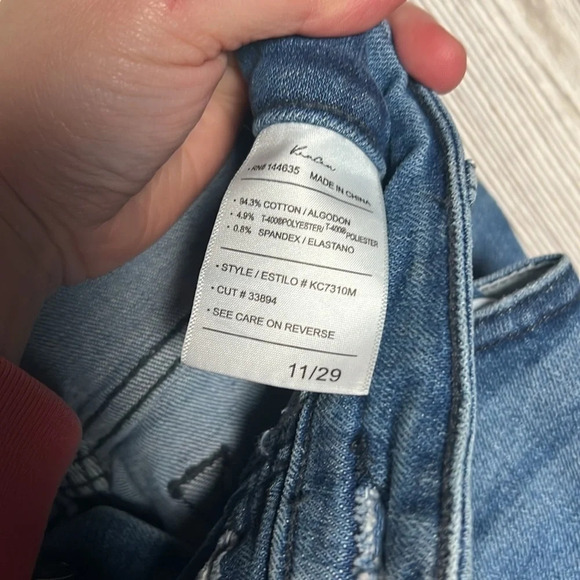 Kancan Medium Wash Raw hem Distressed fly buttons  jeans size 11/29 - Picture 5 of 5